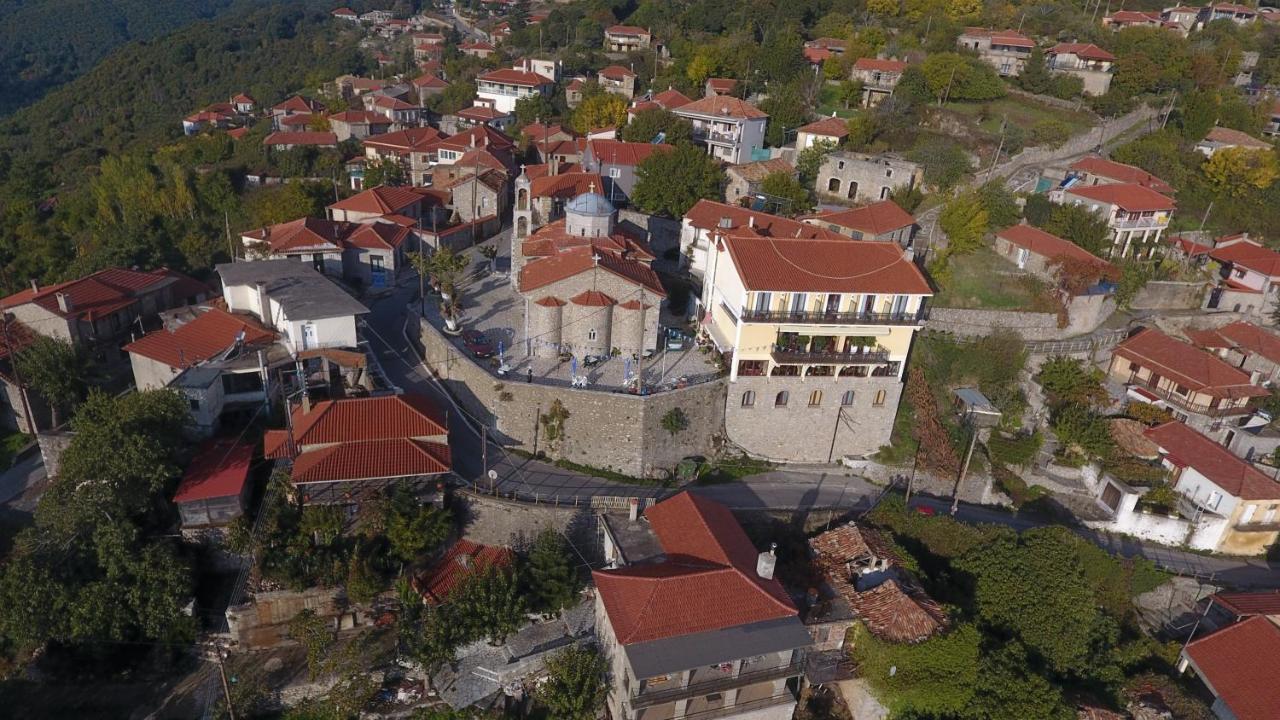 Hotel Isaraiko Spiti Agia Theodora Isaris Exterior foto